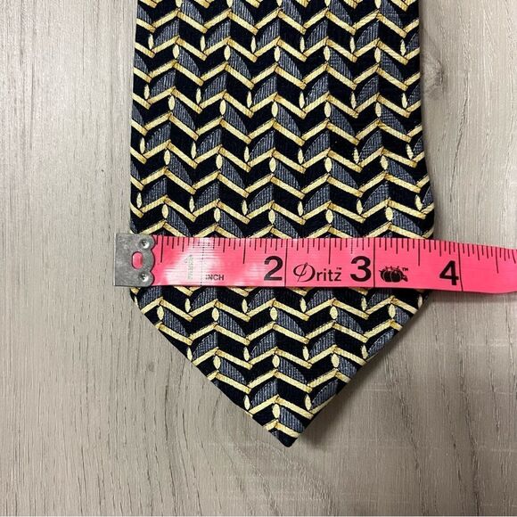 Rafaello mens silk tie gold navy pattern. 100% silk. Vintage. - Picture 4 of 4